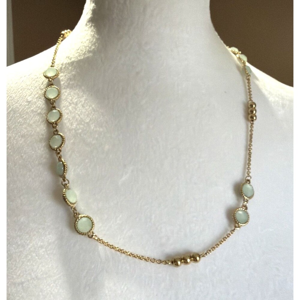 Vintage Green Chalcedony Gold Tone Station Necklace Retro Layering Chain